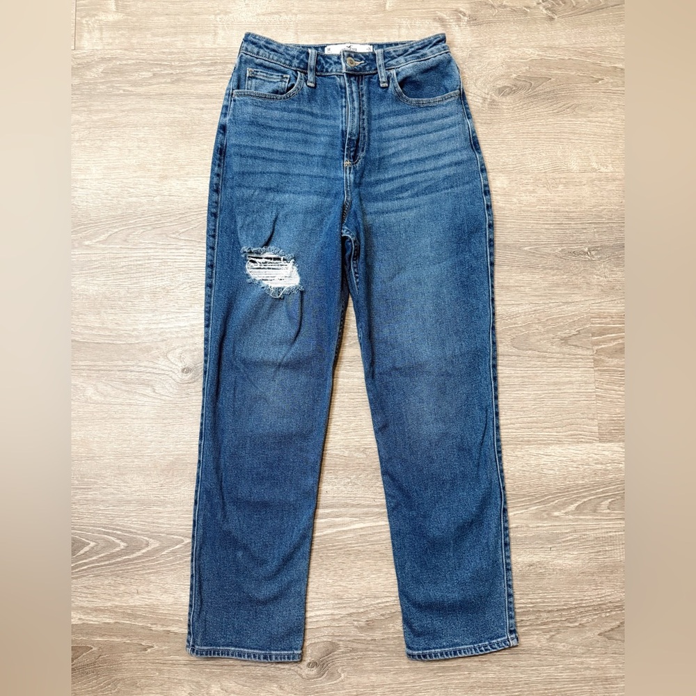 •HOLLISTER• CURVY ULTRA HIGH RISE VINTAGE STRAIGHT JEANS